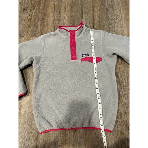 Patagonia Girls Lightweight Synchilla Snap-T Pullover Size Large (12) - Picture 9 of 9